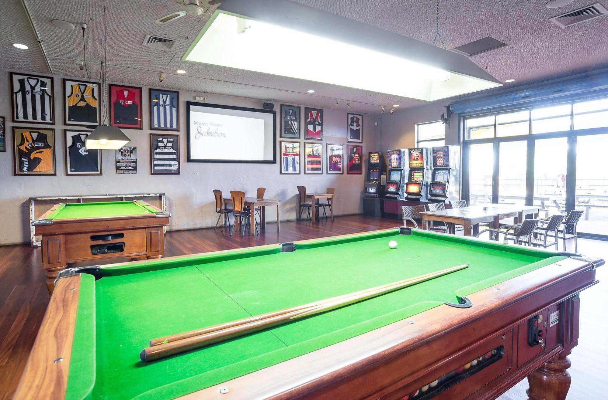 Nightcap At Wanneroo Tavern Luaran gambar