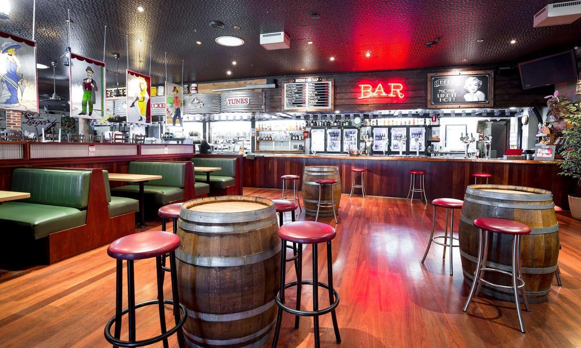 Nightcap At Wanneroo Tavern Luaran gambar